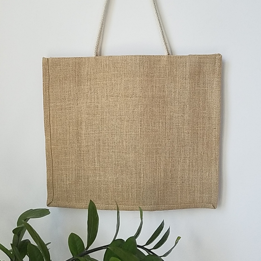 ***SOLD***Tan Burlap/ Rattan Tote Bag - Picture 3 of 8